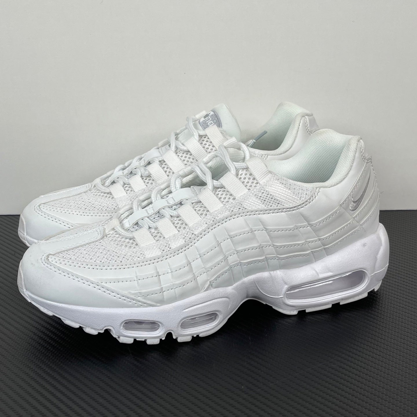 Nike Air Max 95 "Triple White"