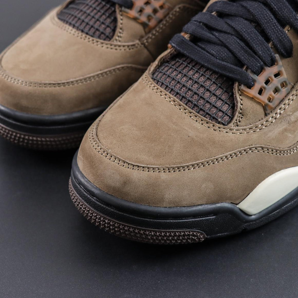 Travis Scott x Air Jordan 4 "Mocha"