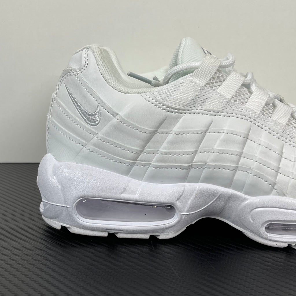 Nike Air Max 95 "Triple White"