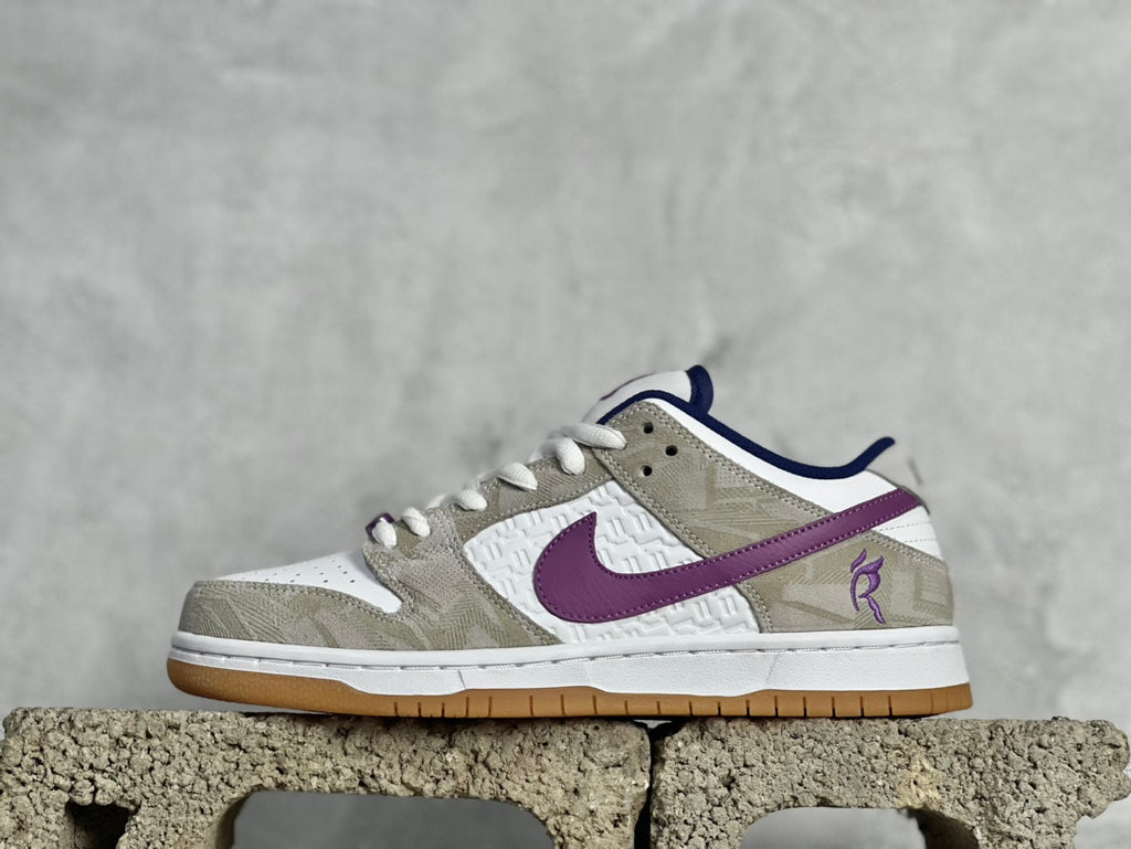Nike SB Dunk Low x Rayssa Leal