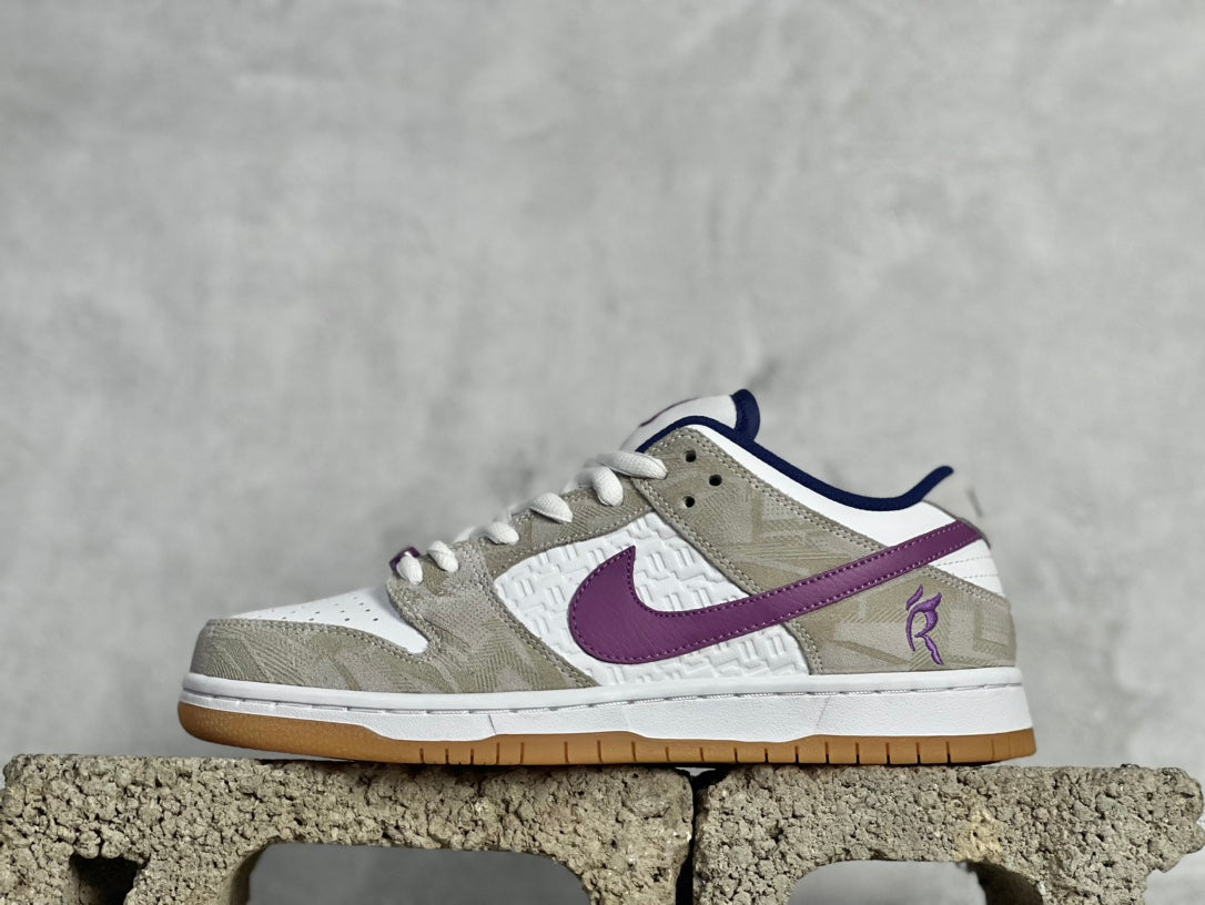 Nike SB Dunk Low x Rayssa Leal