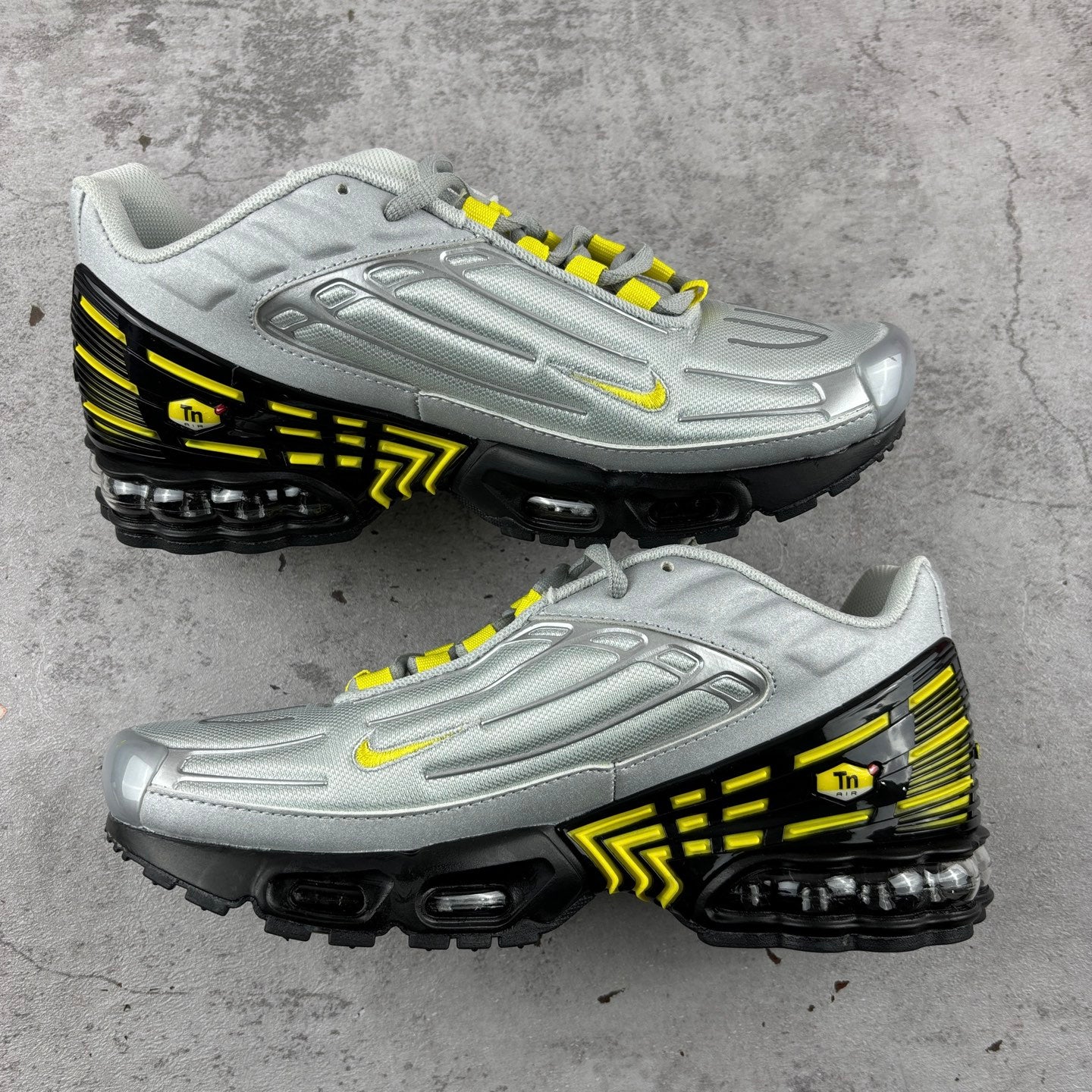 Air Max Plus 3 "White/Metallic Silver/Red"