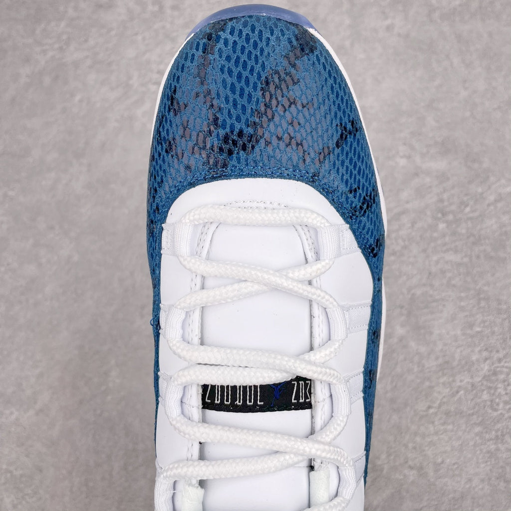Air Jordan 11 Low "Navy Snakeskin"
