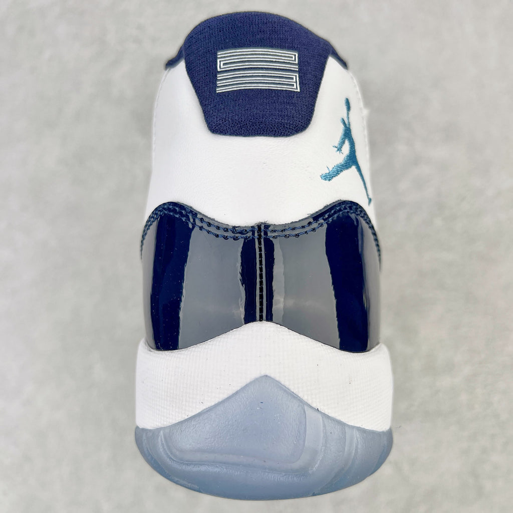 Air Jordan 11 "Midnight Navy"