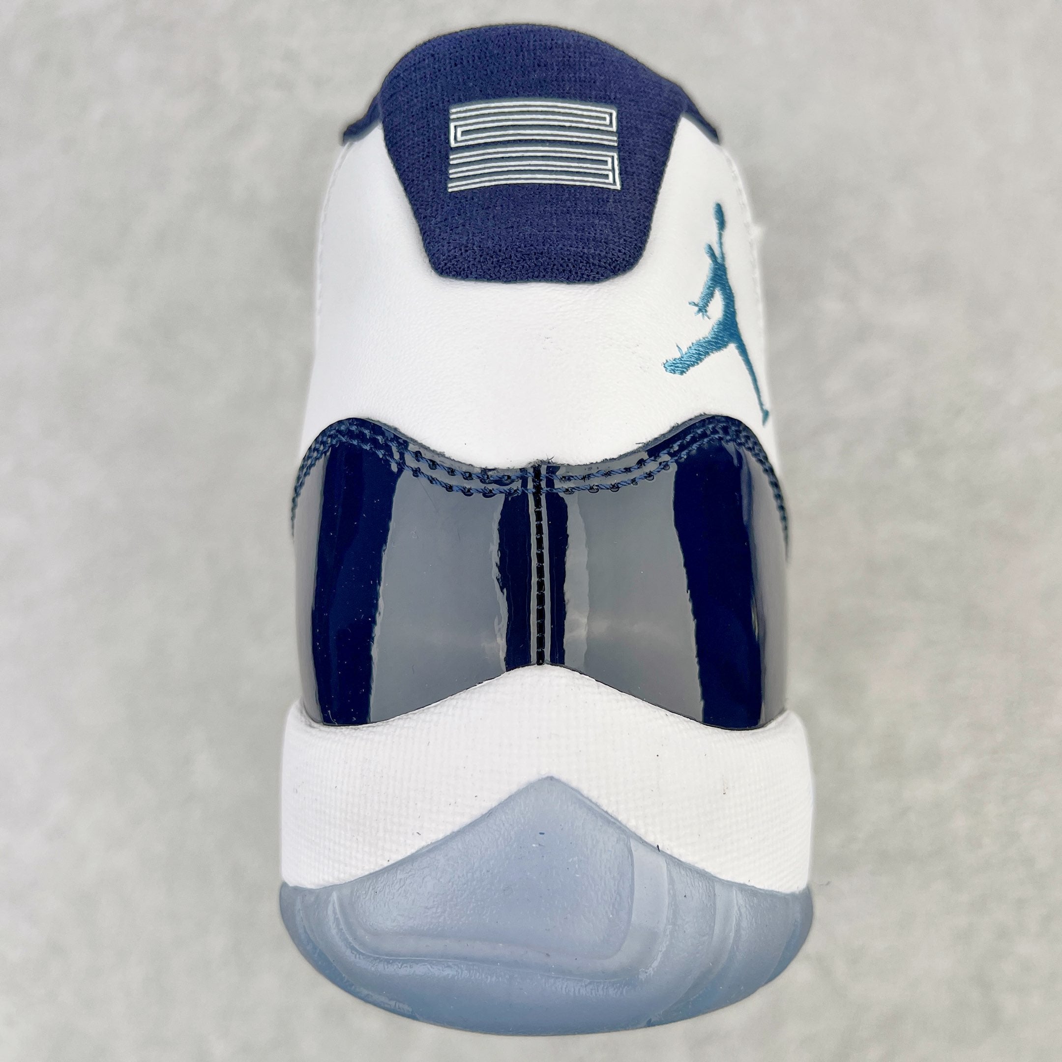 Air Jordan 11 "Midnight Navy"