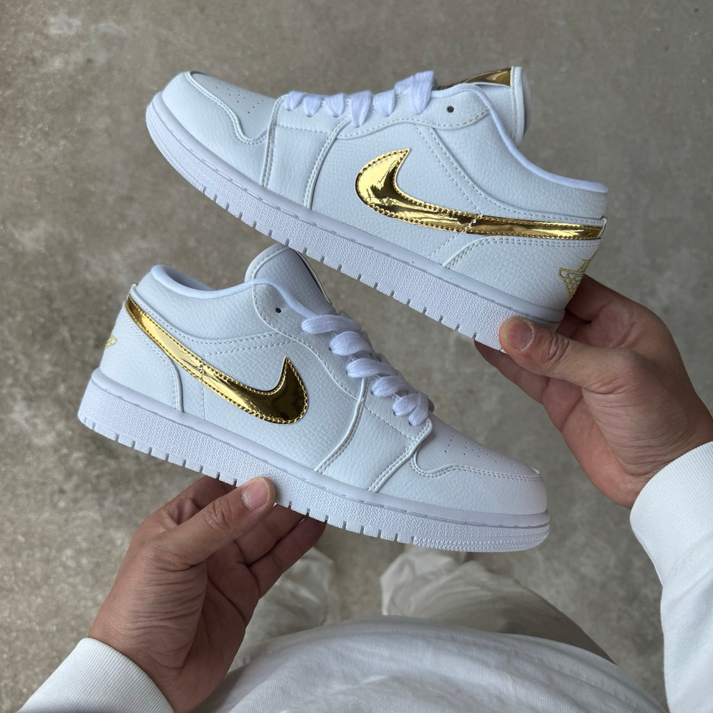 Air Jordan 1 Low SE "White Metallic Gold"