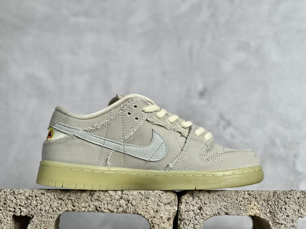 Nike SB Dunk Low "Mummy"