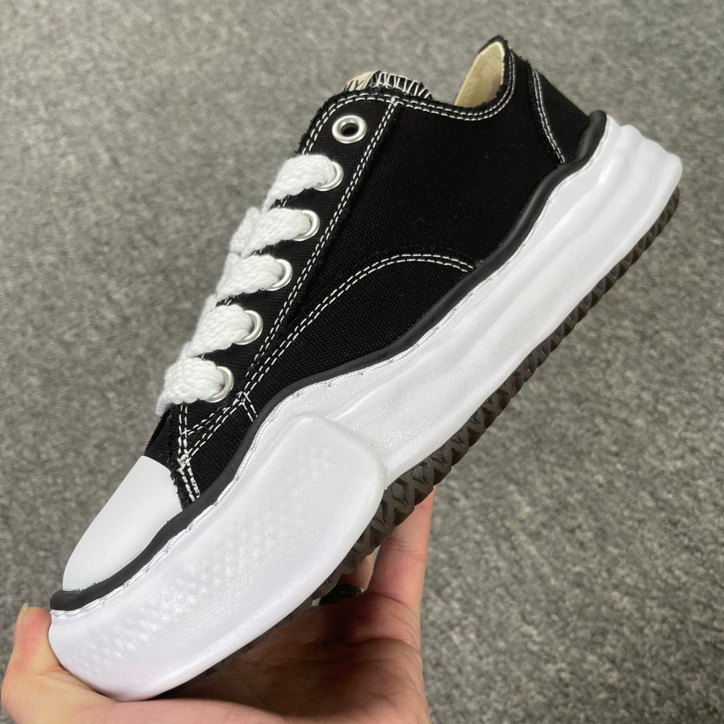 MIHARA YASUHIRO "Black/White Clássico"