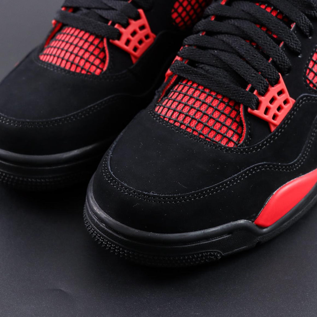 Air Jordan 4 Retro "Red Thunder"