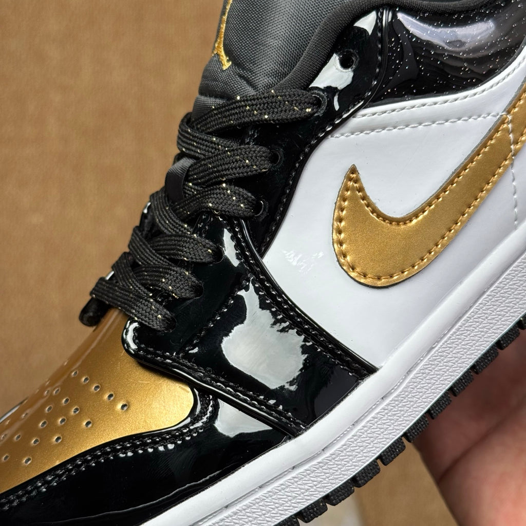 Air Jordan 1 Low "Black Metallic Gold"