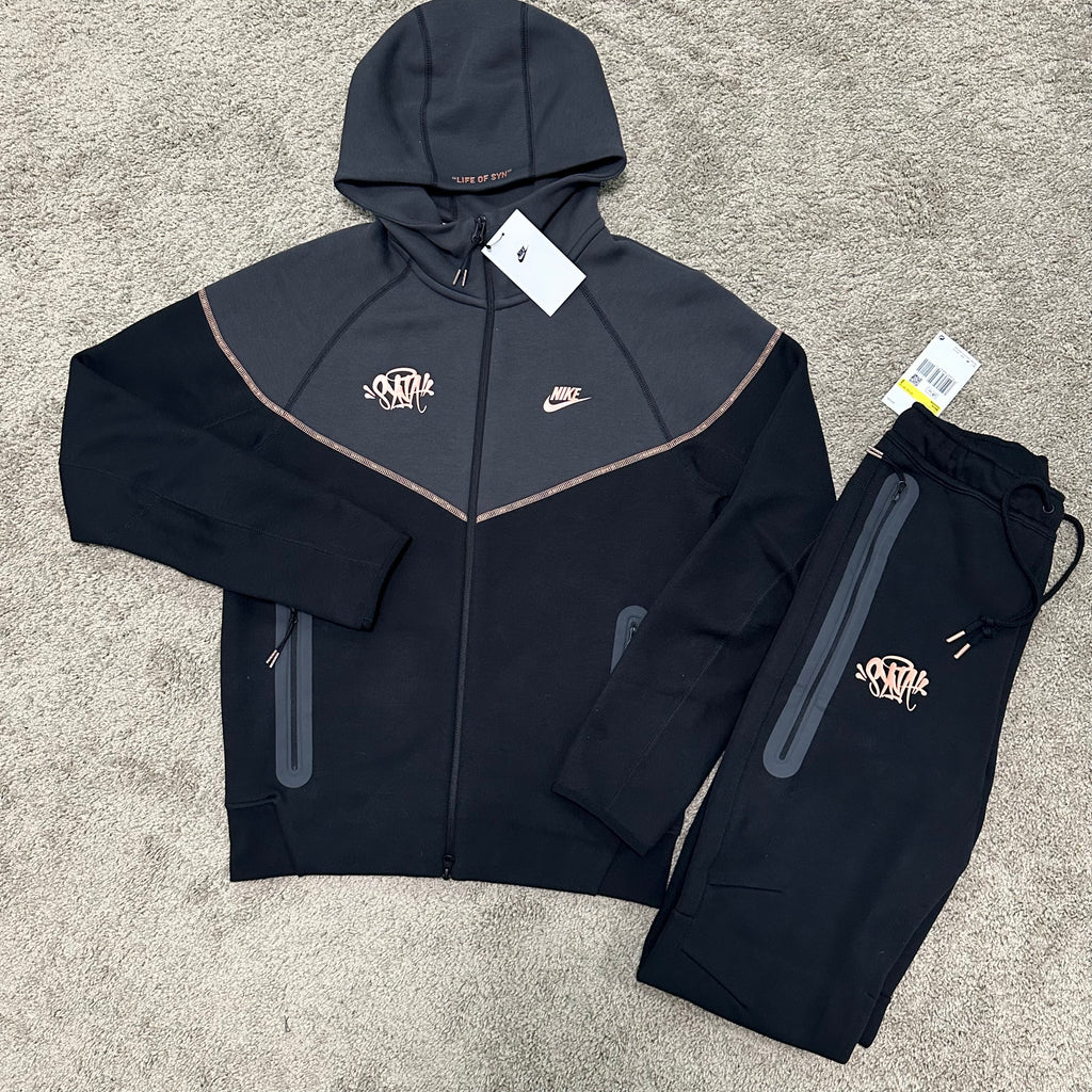 Tech Fleece Syna World x Nike