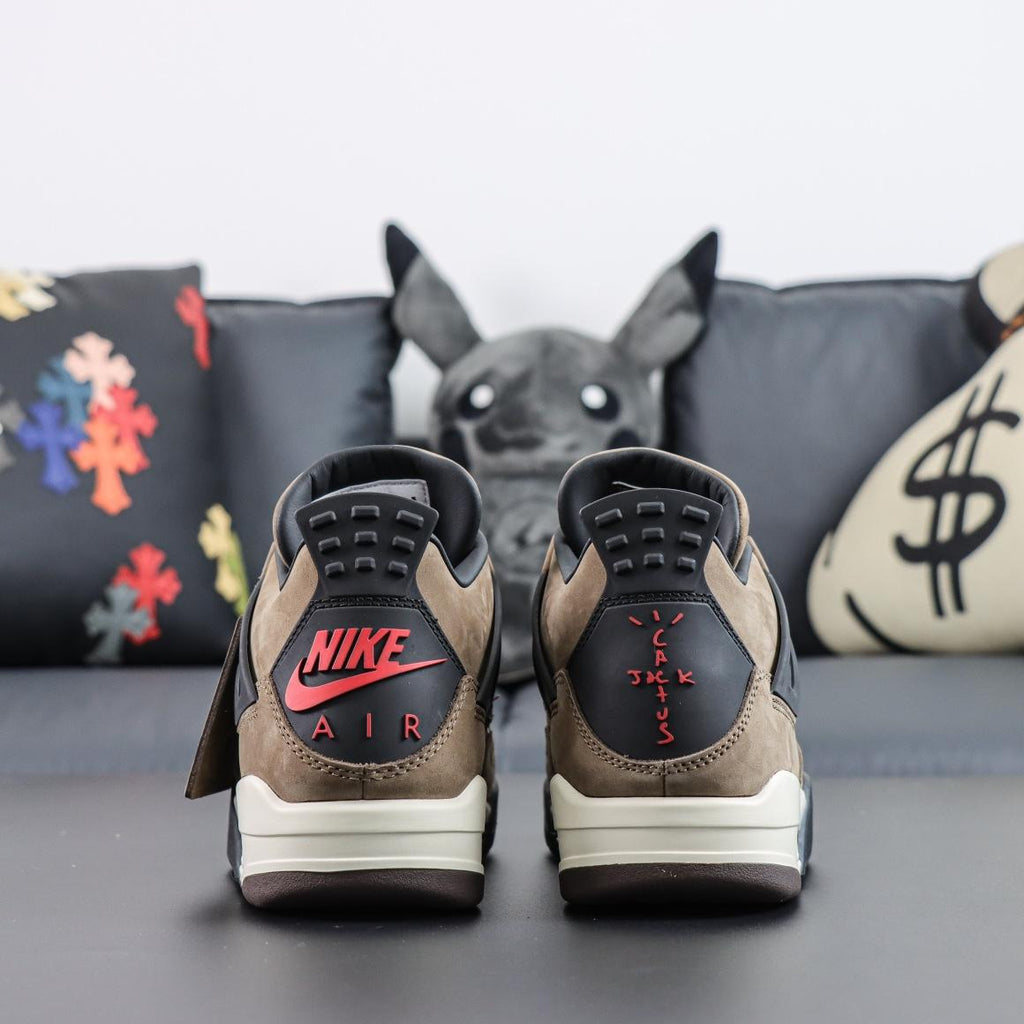 Travis Scott x Air Jordan 4 "Mocha"