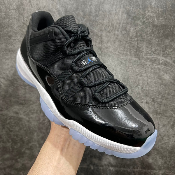 Air Jordan 11 "Space Jam"