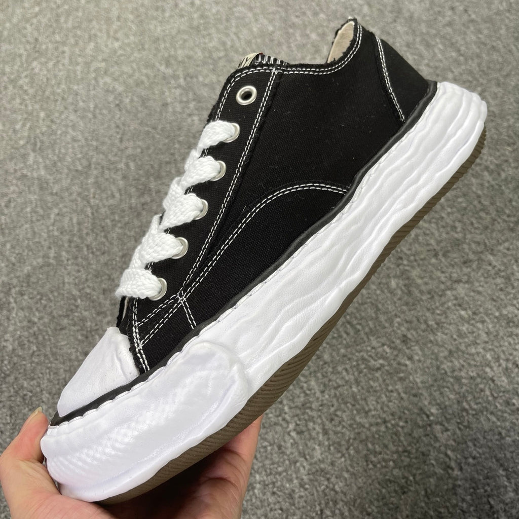 MIHARA YASUHIRO "Black/White"