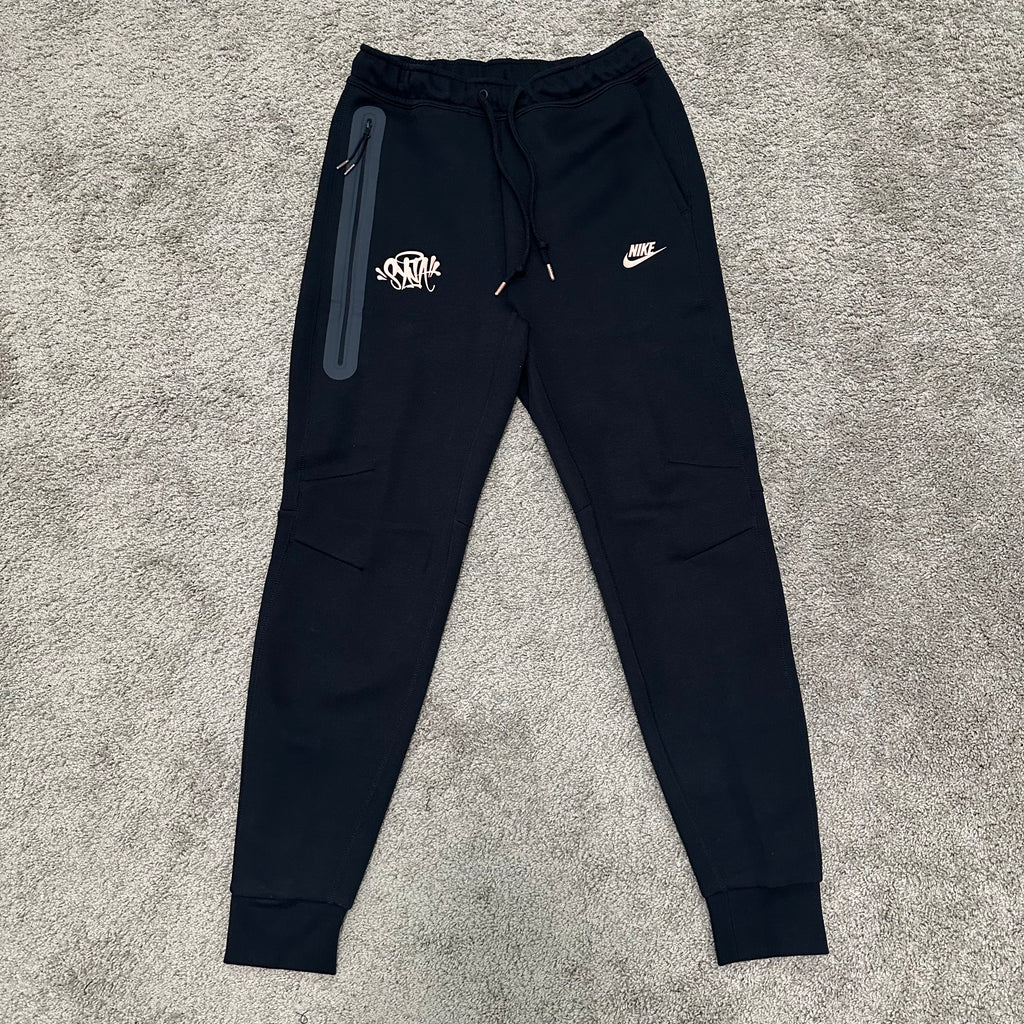 Tech Fleece Syna World x Nike