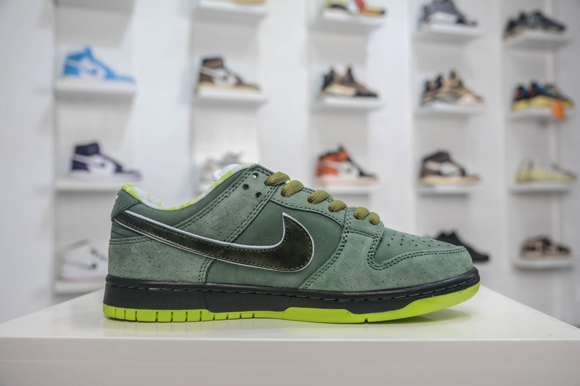 Nike SB Dunk Low "Purple Lobster""