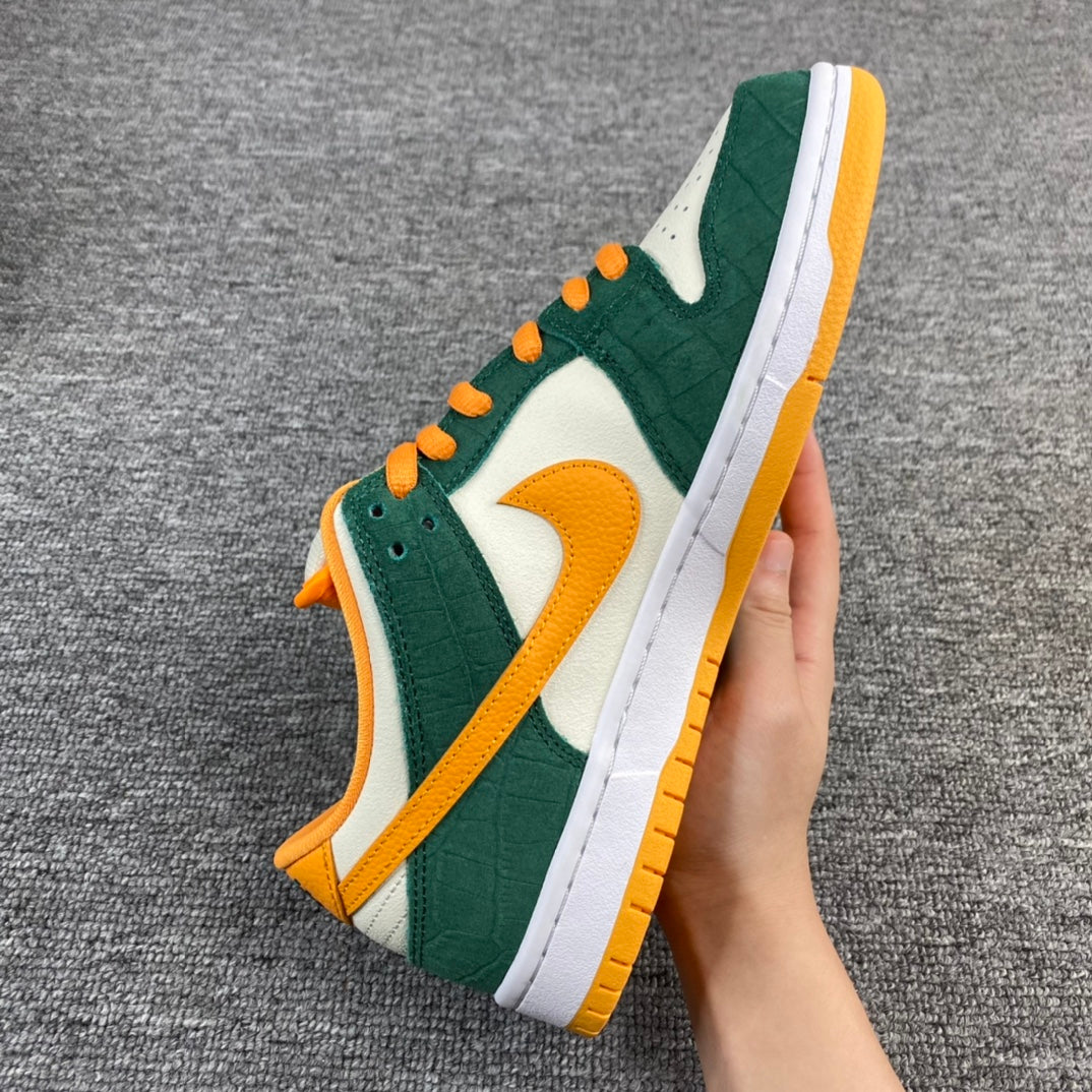 Nike SB Dunk Low "Legion Pine Kumquat"