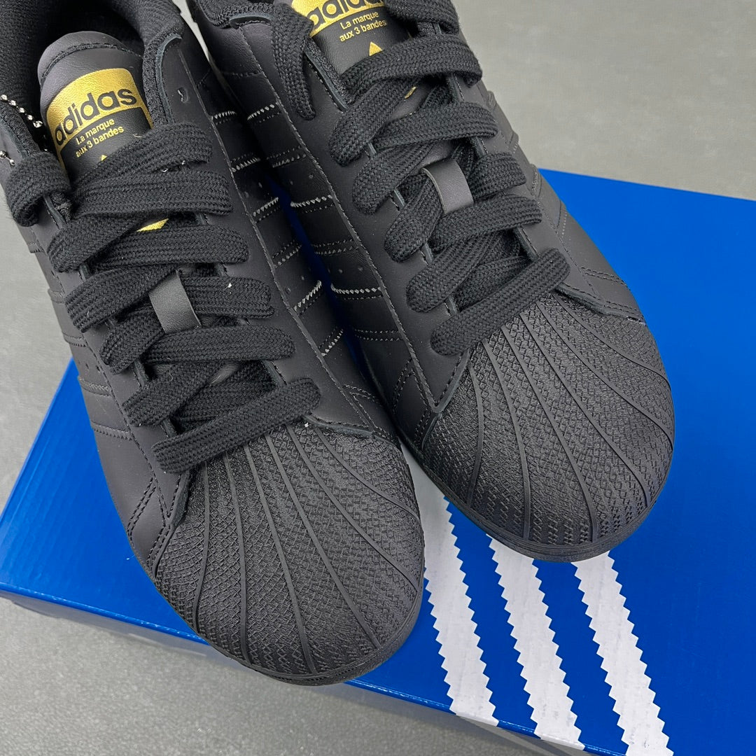 Adidas Superstar XLG "Triple Black"