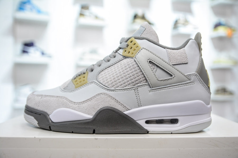 Air Jordan 4 Retro SE Craft 'Photon Dust'