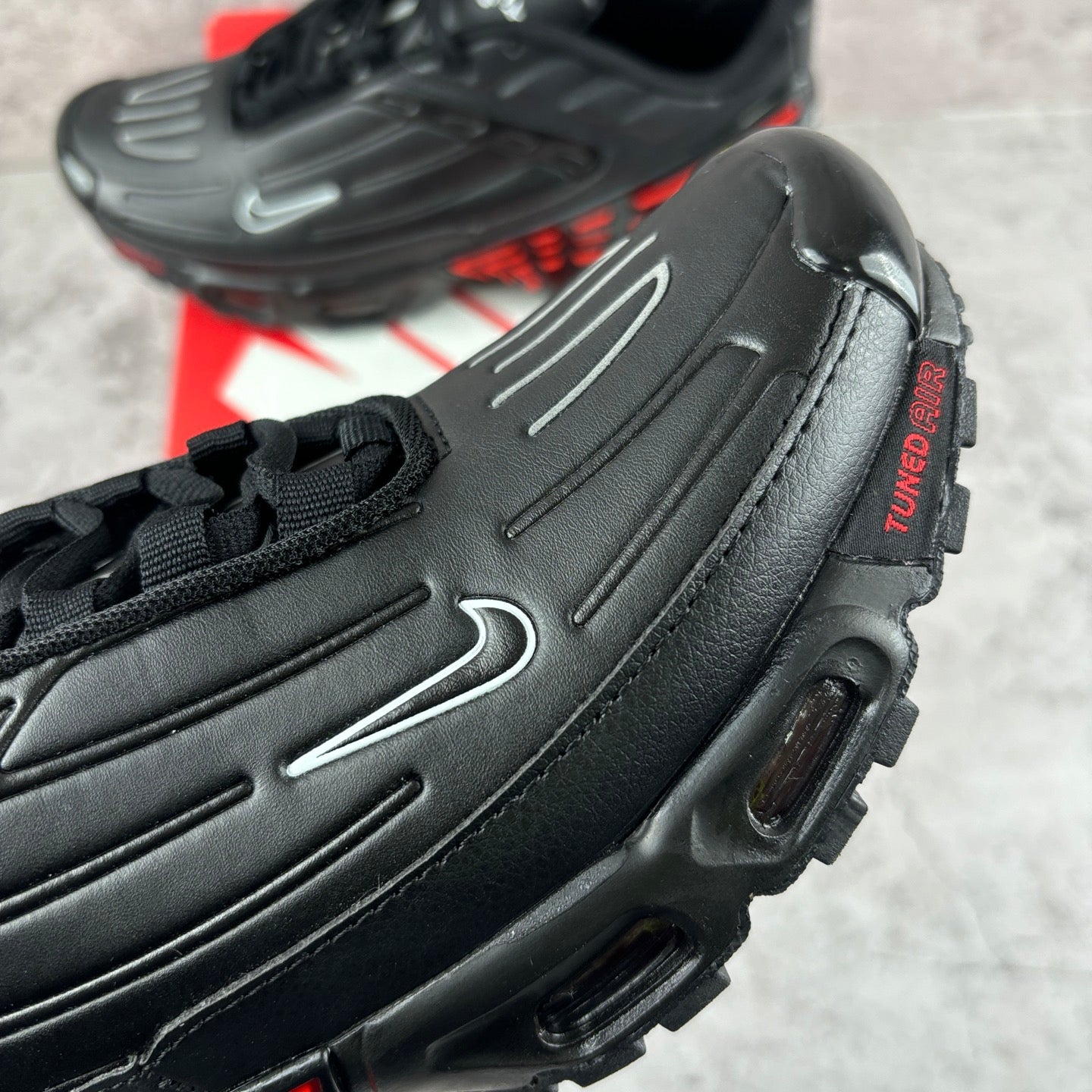 Nike Air Max Plus 3 "Black/Red"