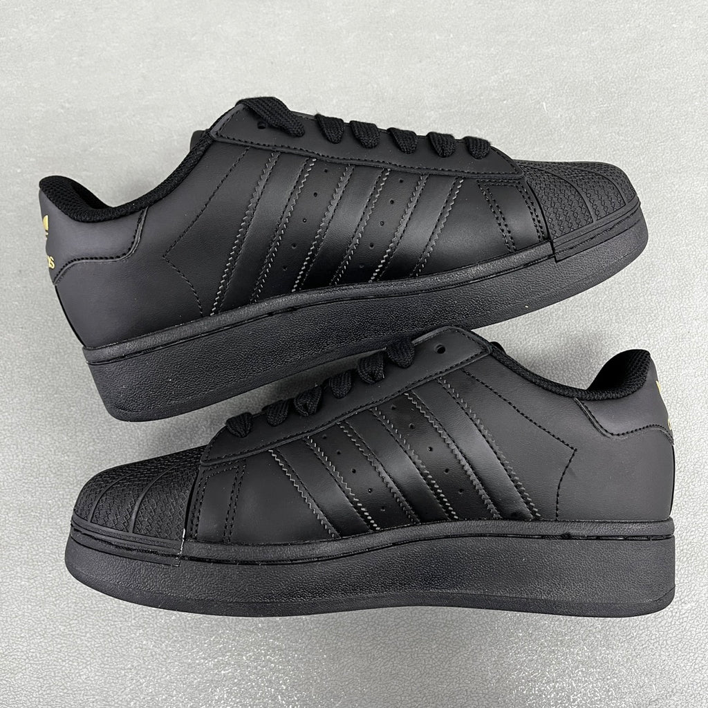 Adidas Superstar XLG "Triple Black"