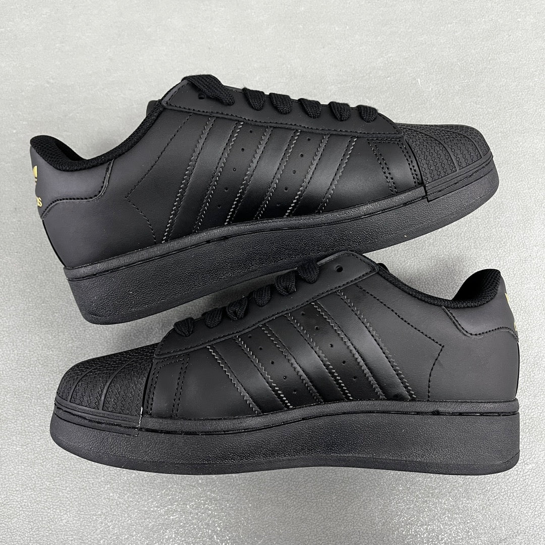 Adidas Superstar XLG "Triple Black"