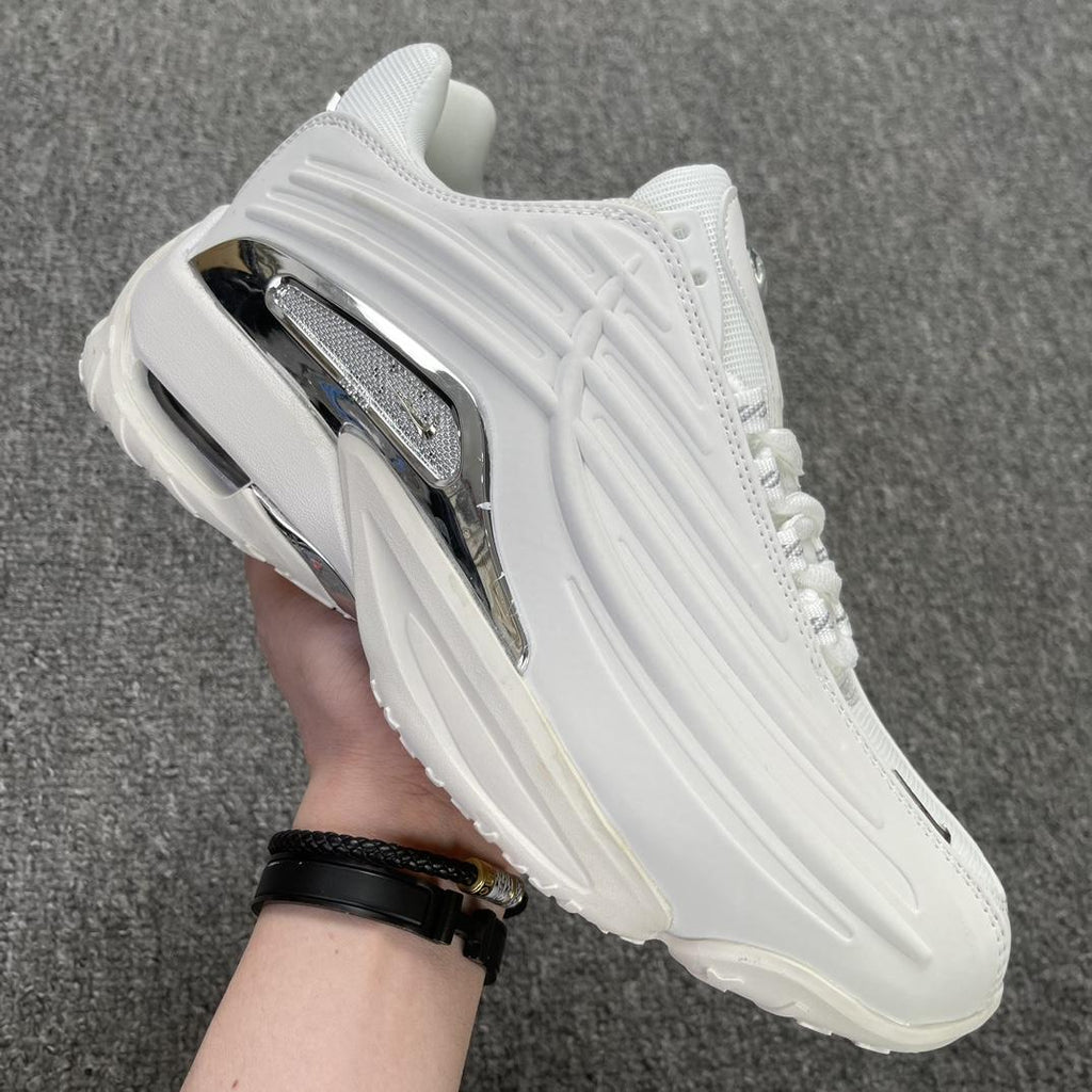 Hot Step 2 "Triple White"