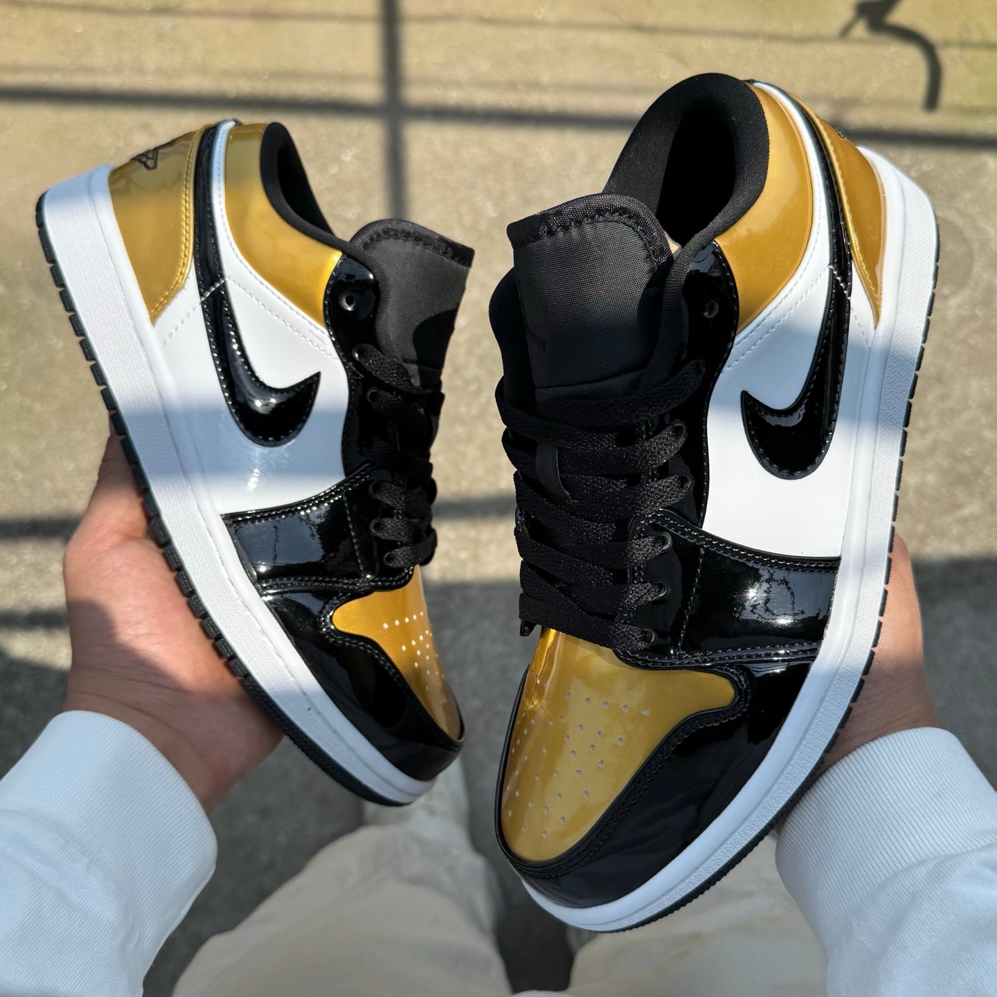 Air Jordan 1 Low "Gold Toe"