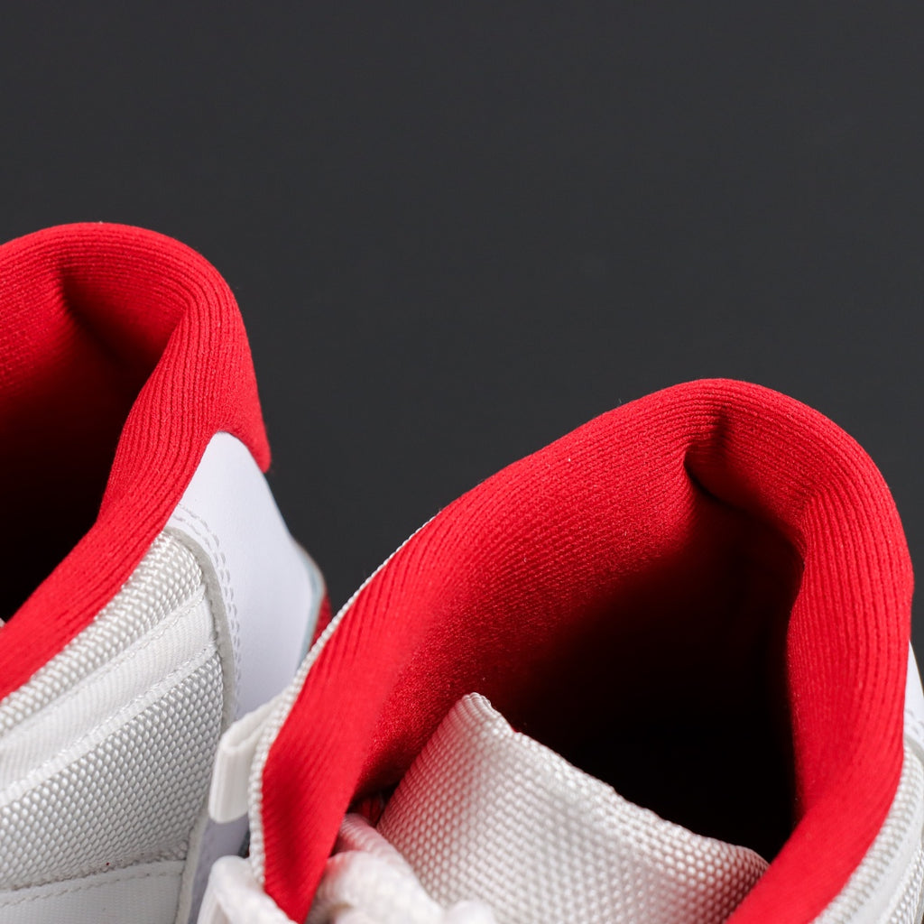 Air Jordan 11 "Cherry"