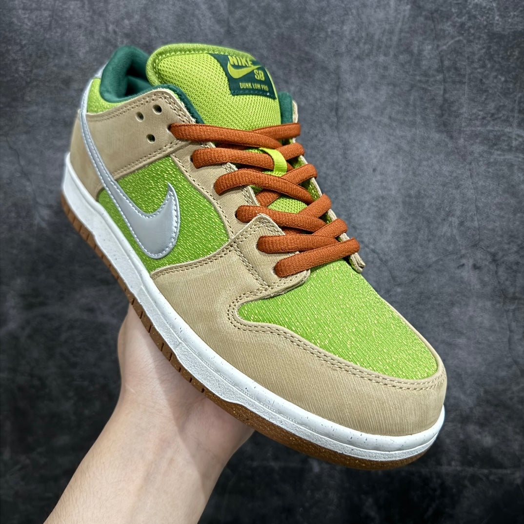 Nike SB Dunk Low "Escargot"