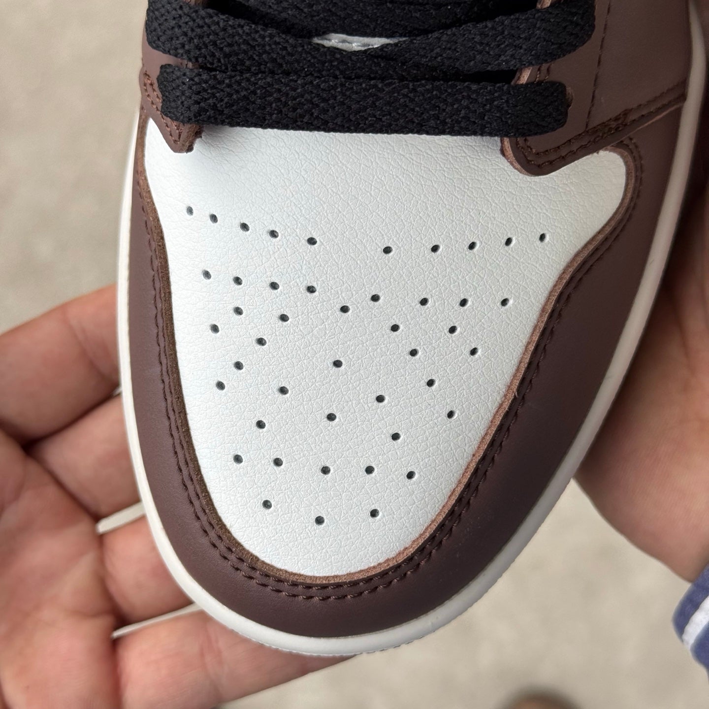 Air Jordan 1 Low "Light Chocolate"
