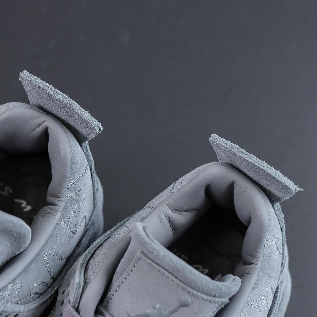 Air Jordan 4 "KAWS"