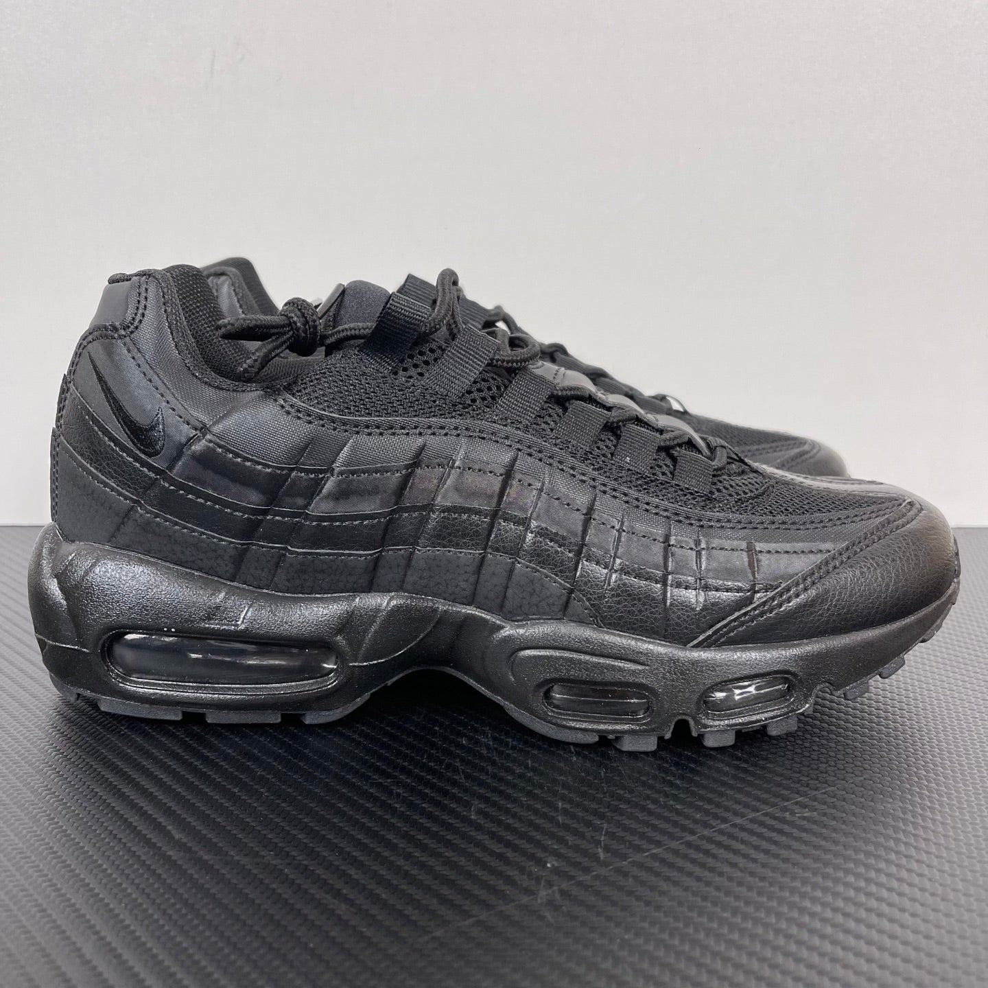 Air Max 95 Triple Black