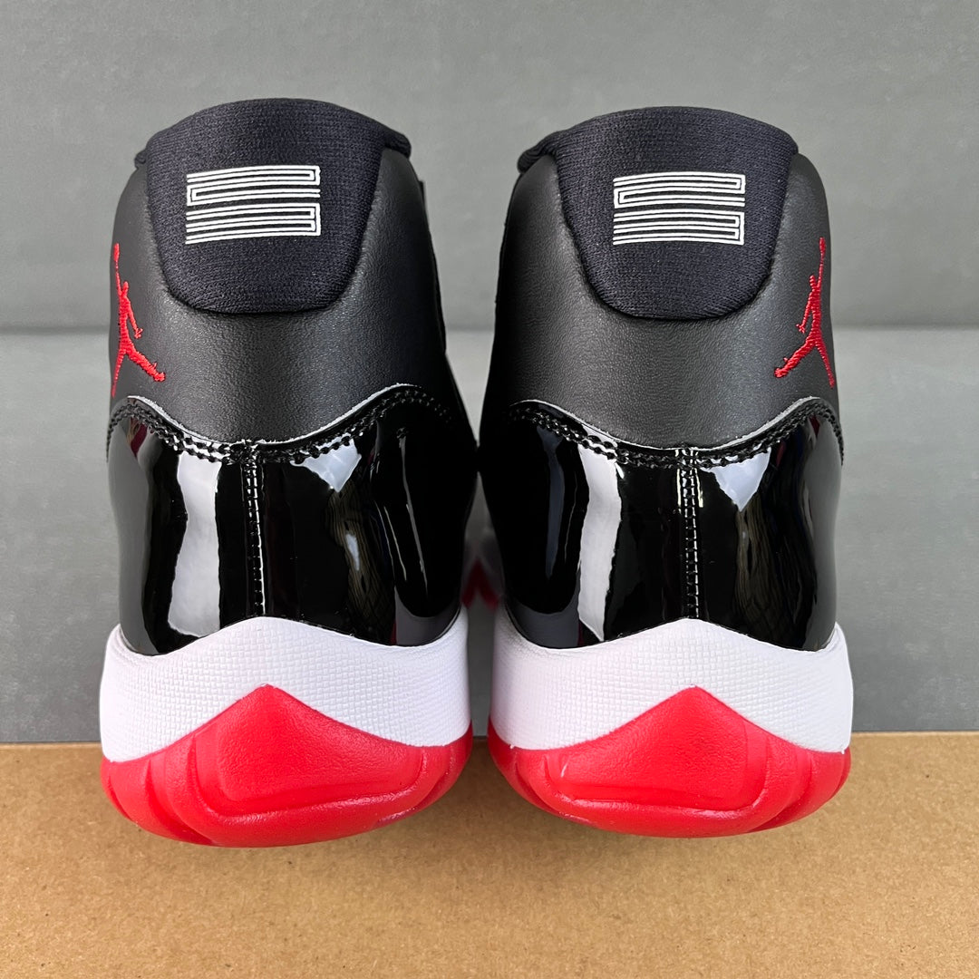 Air Jordan 11 Low "Bred"