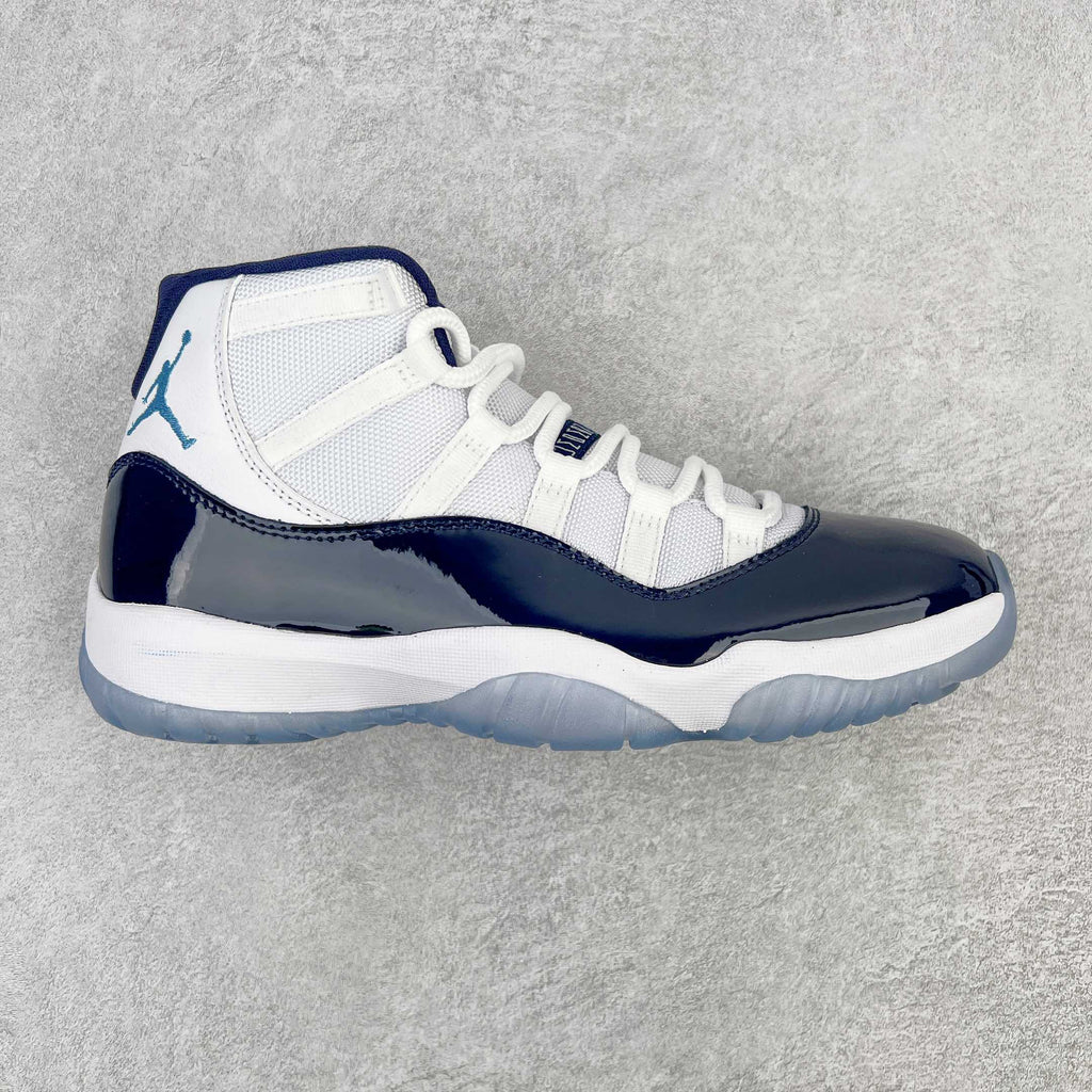 Air Jordan 11 "Midnight Navy"