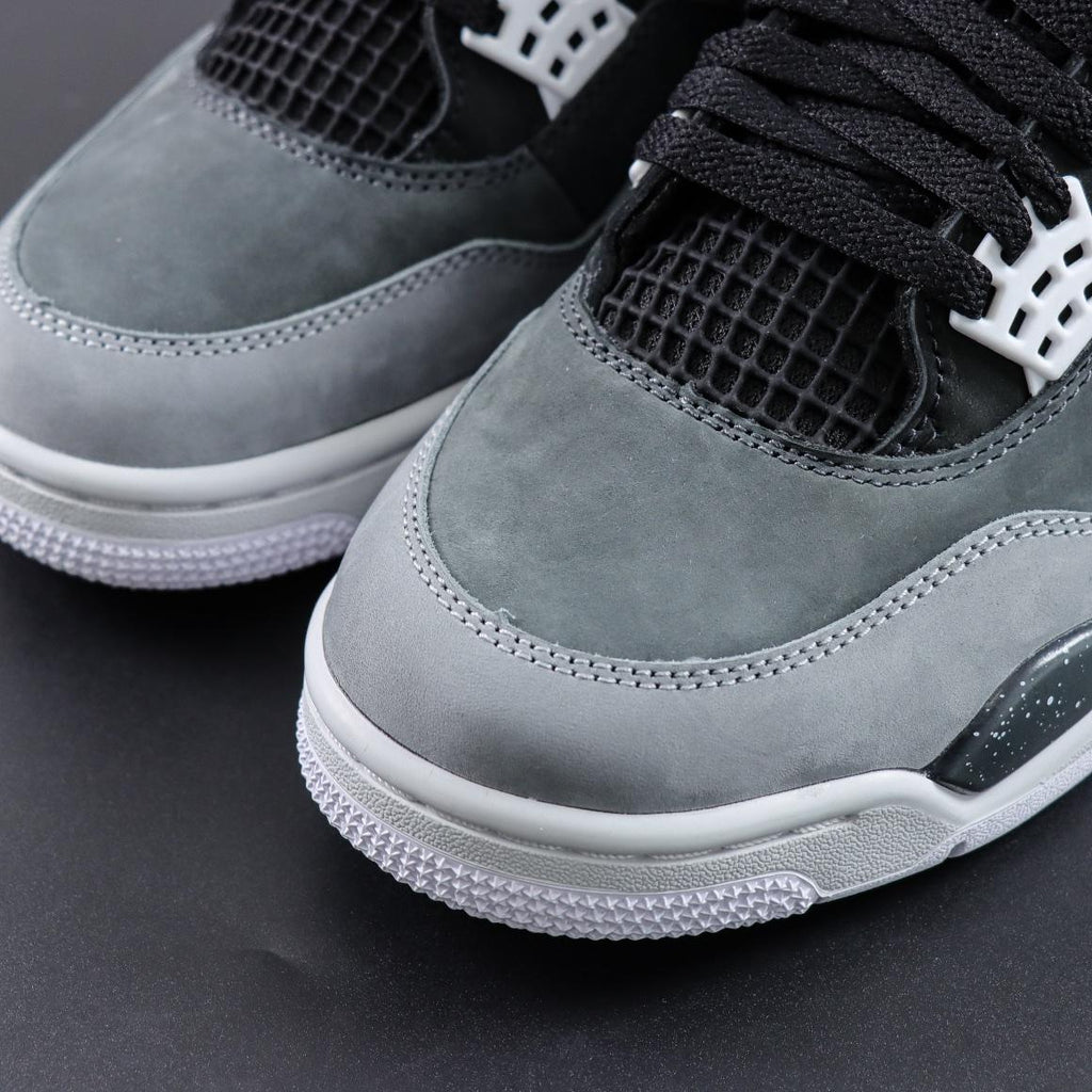 Air Jordan 4 "Fear"