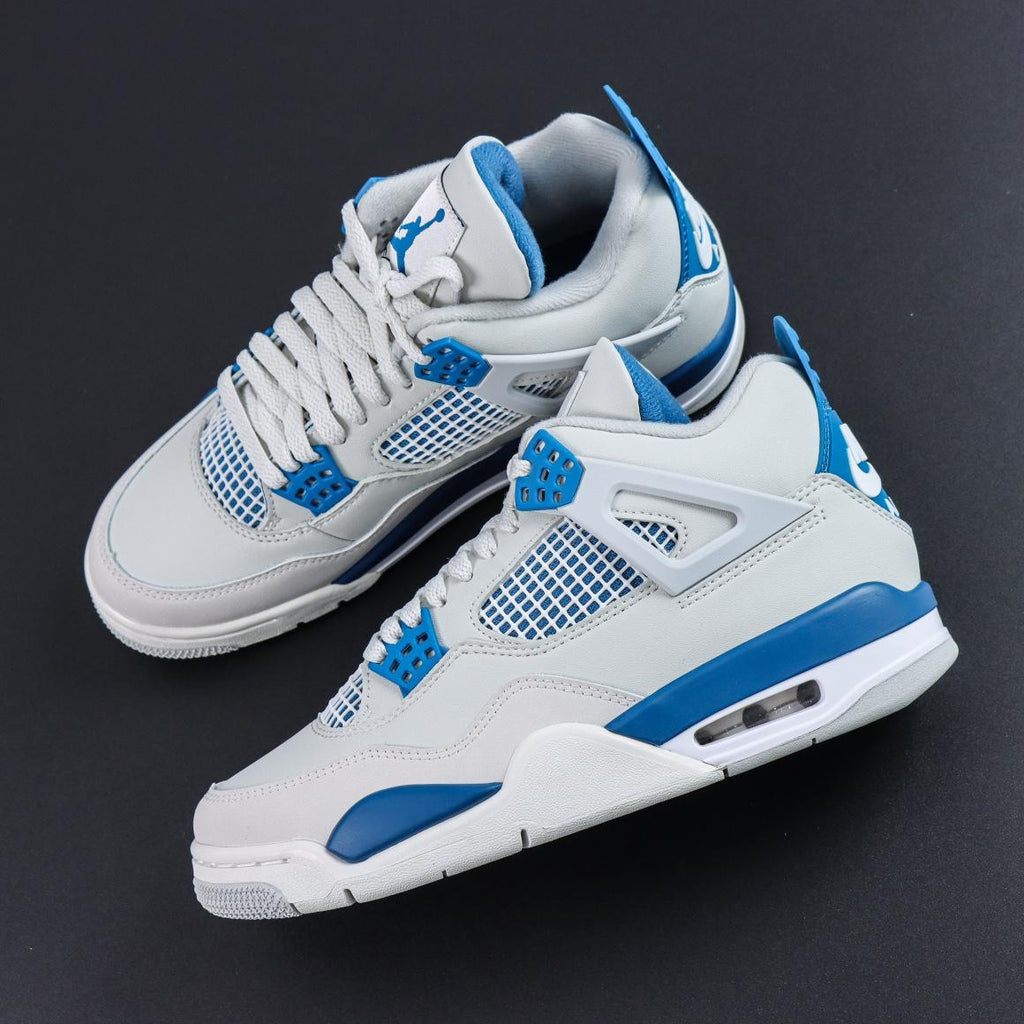 Air Jordan 4 "Military Blue"