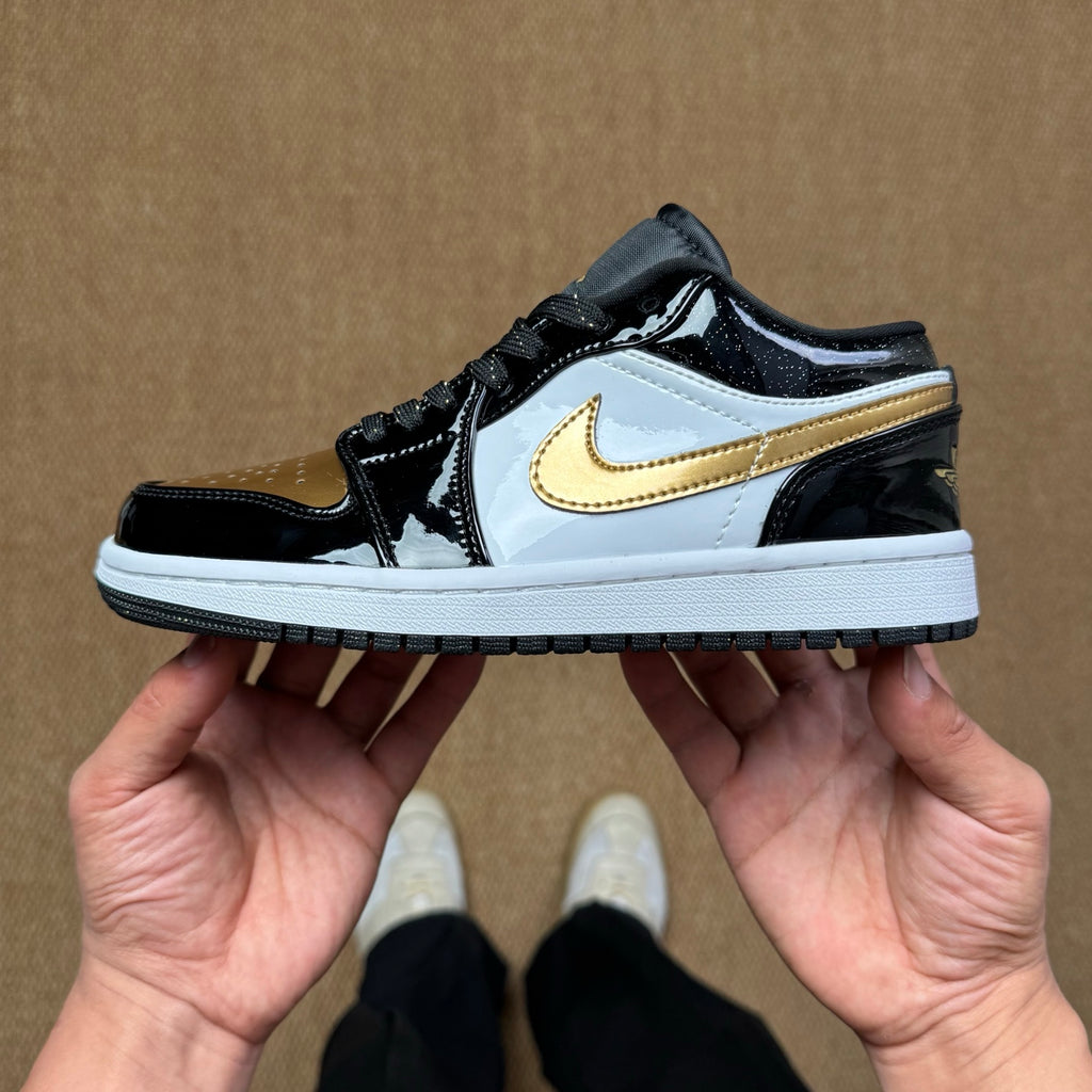 Air Jordan 1 Low "Black Metallic Gold"