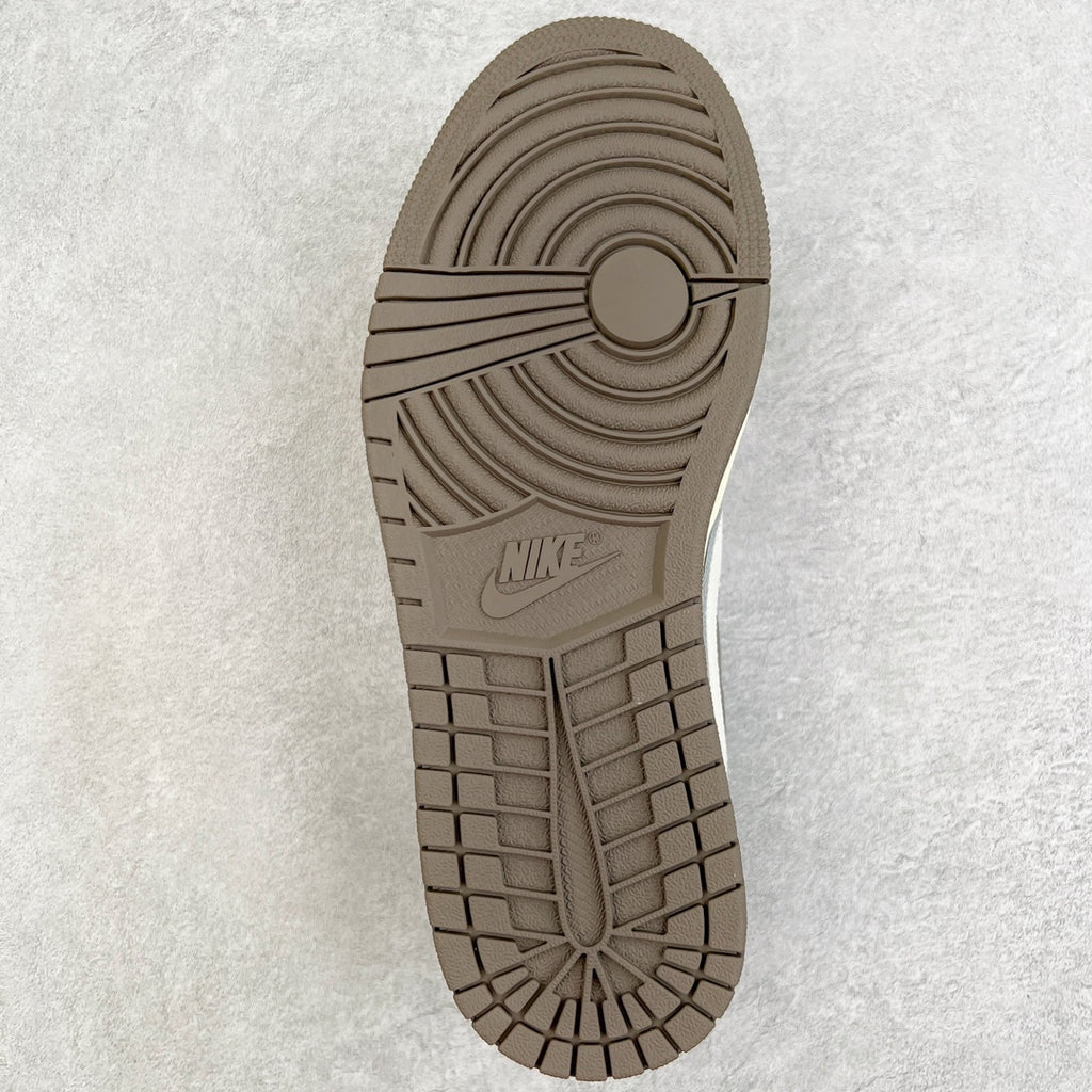 Travis Scott x Air Jordan 1 Low "Reverse Mocha"