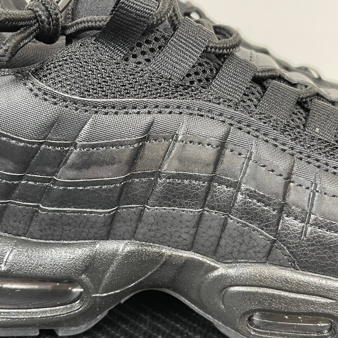 Air Max 95 Triple Black