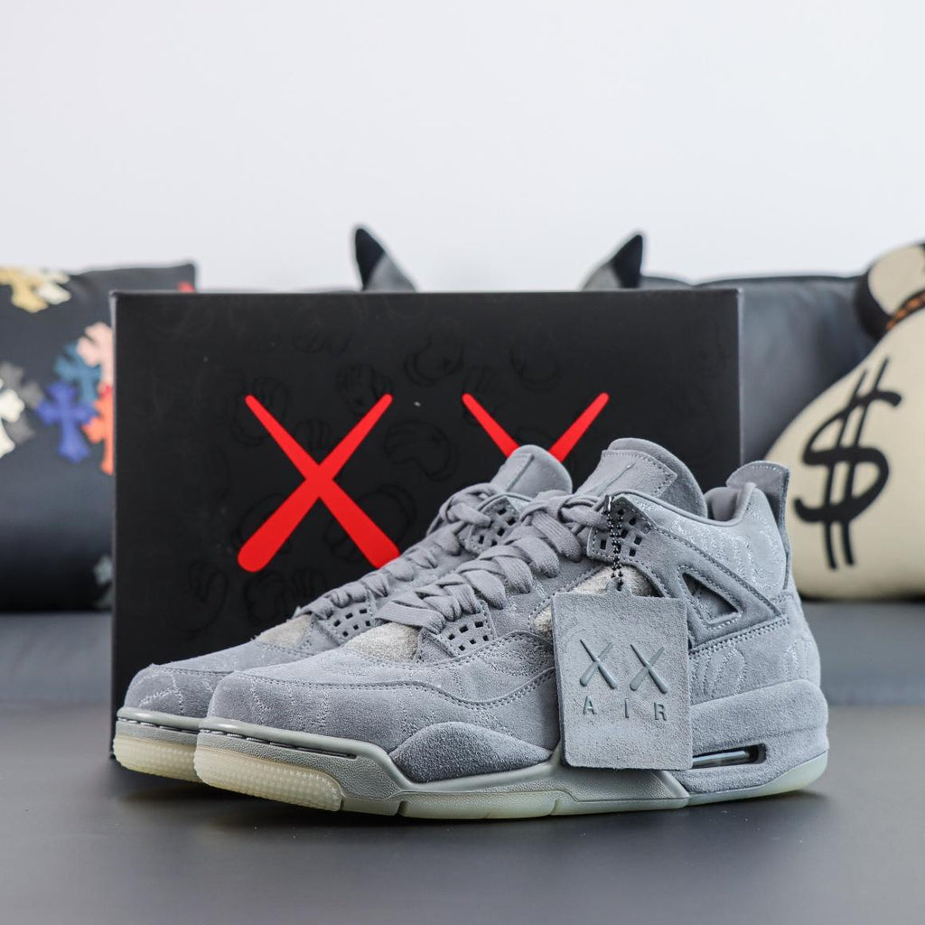 Air Jordan 4 "KAWS"