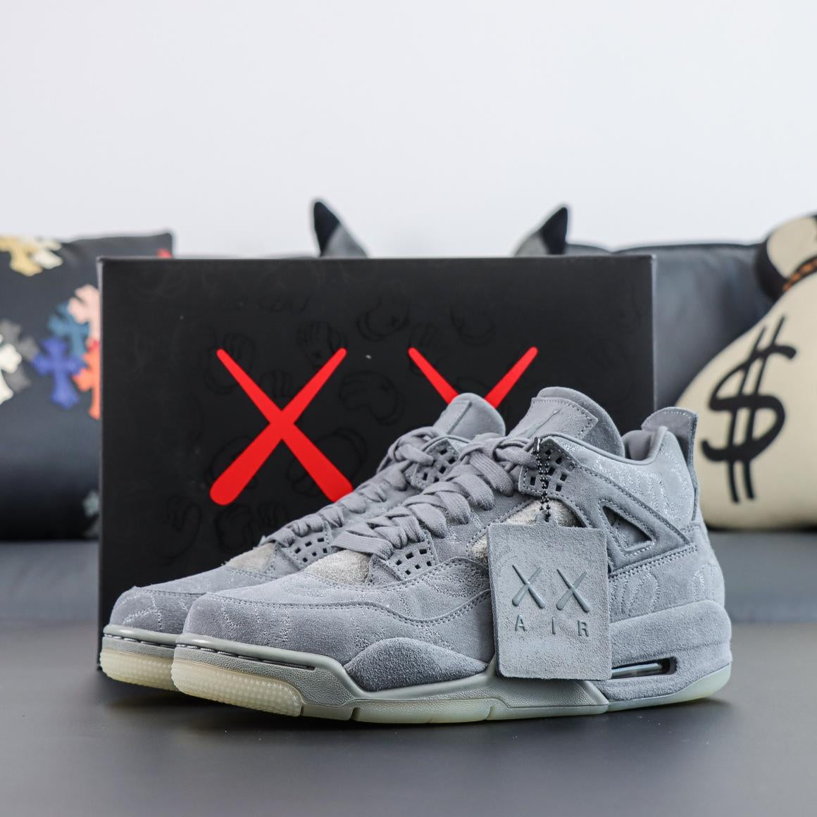Air Jordan 4 "KAWS"
