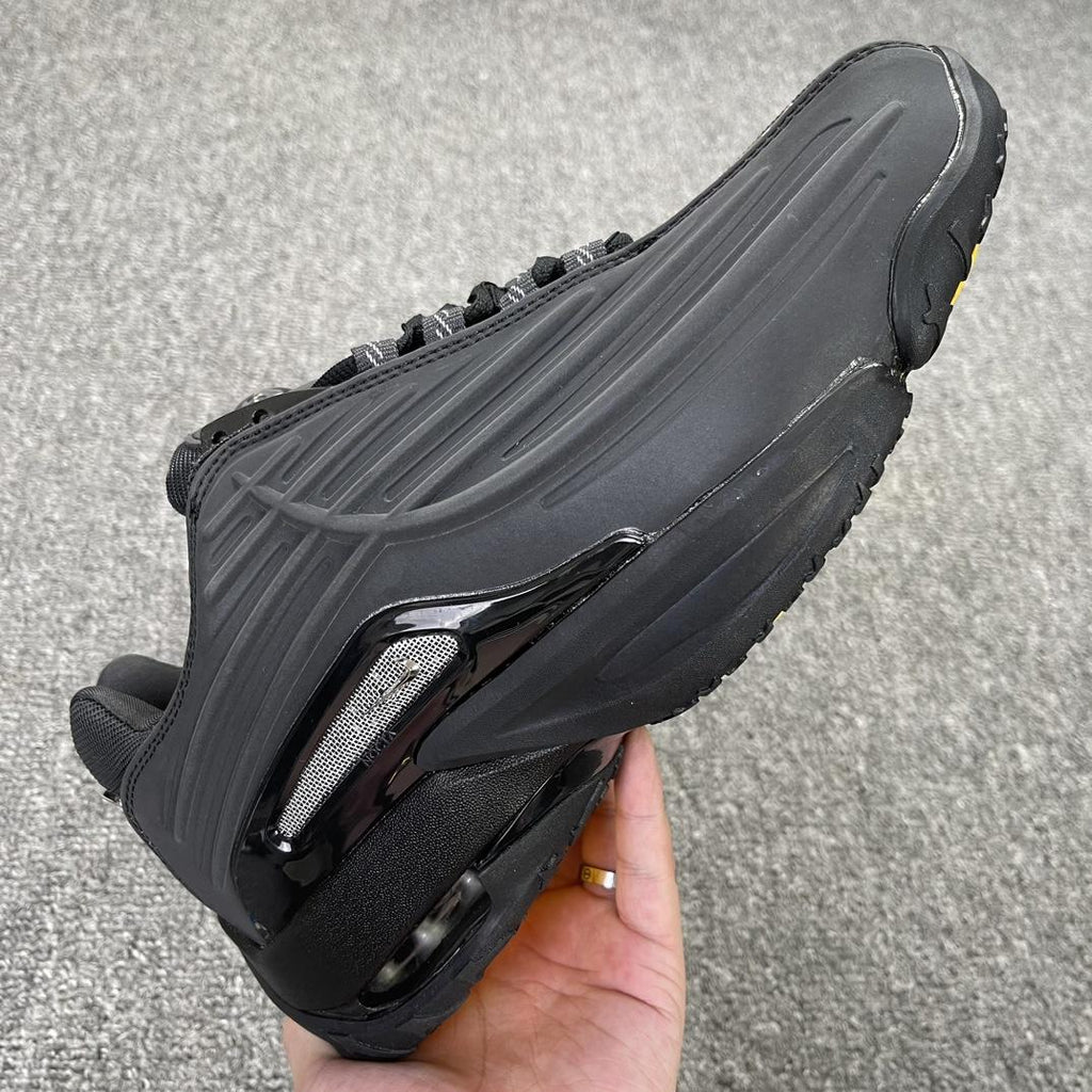 Hot Step 2 "Triple Black"