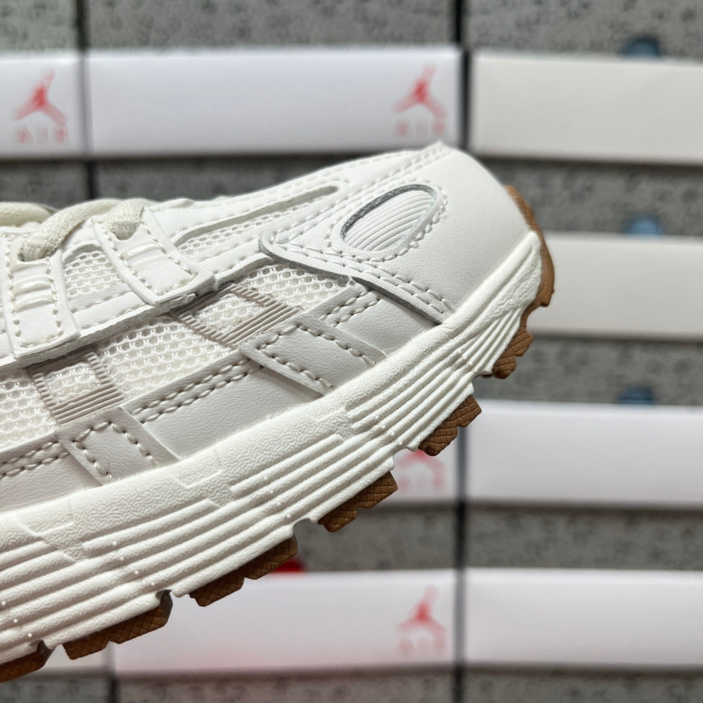 Nike P-6000 "Off-White e Goma"