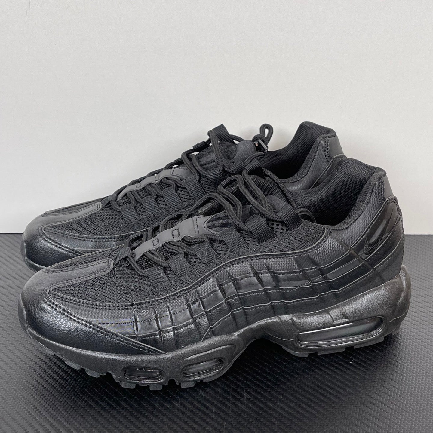 Air Max 95 Triple Black