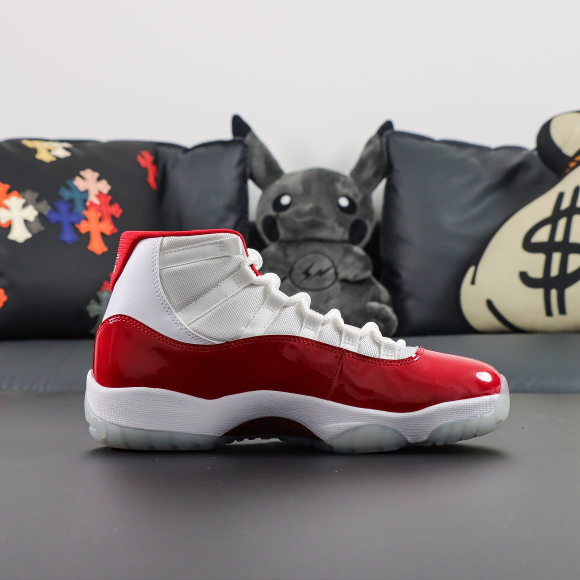 Air Jordan 11 "Cherry"
