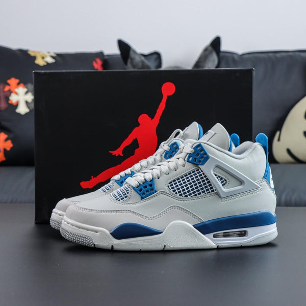 Air Jordan 4 "Military Blue"