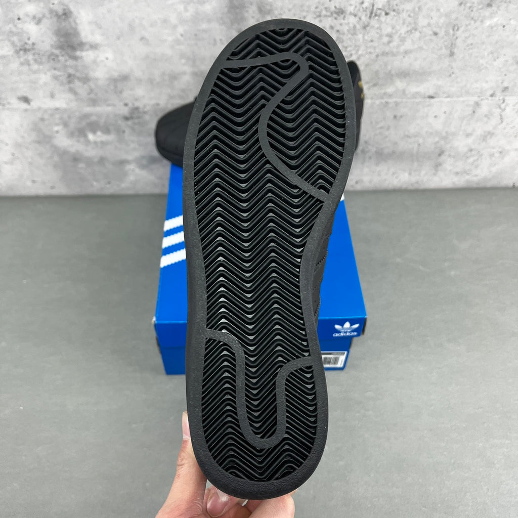 Adidas Superstar XLG "Triple Black"