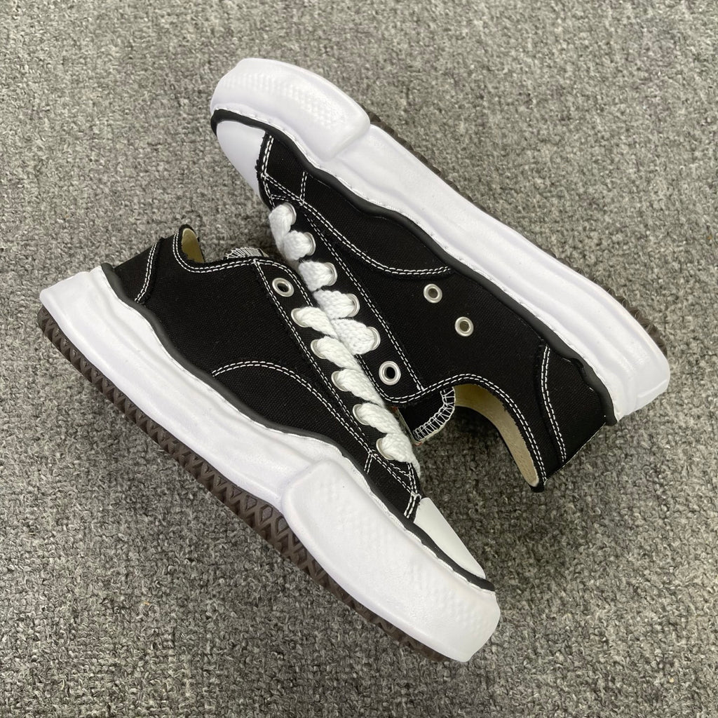 MIHARA YASUHIRO "Black/White Clássico"