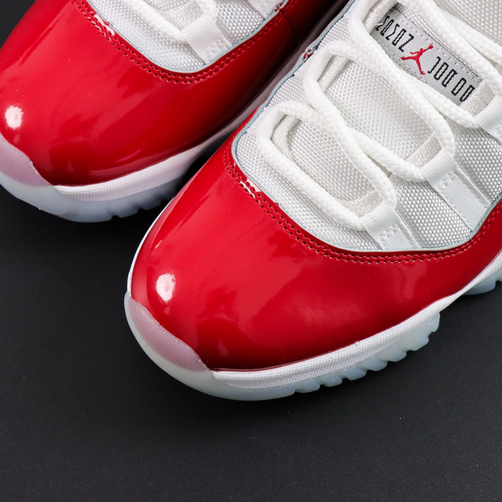 Air Jordan 11 "Cherry"